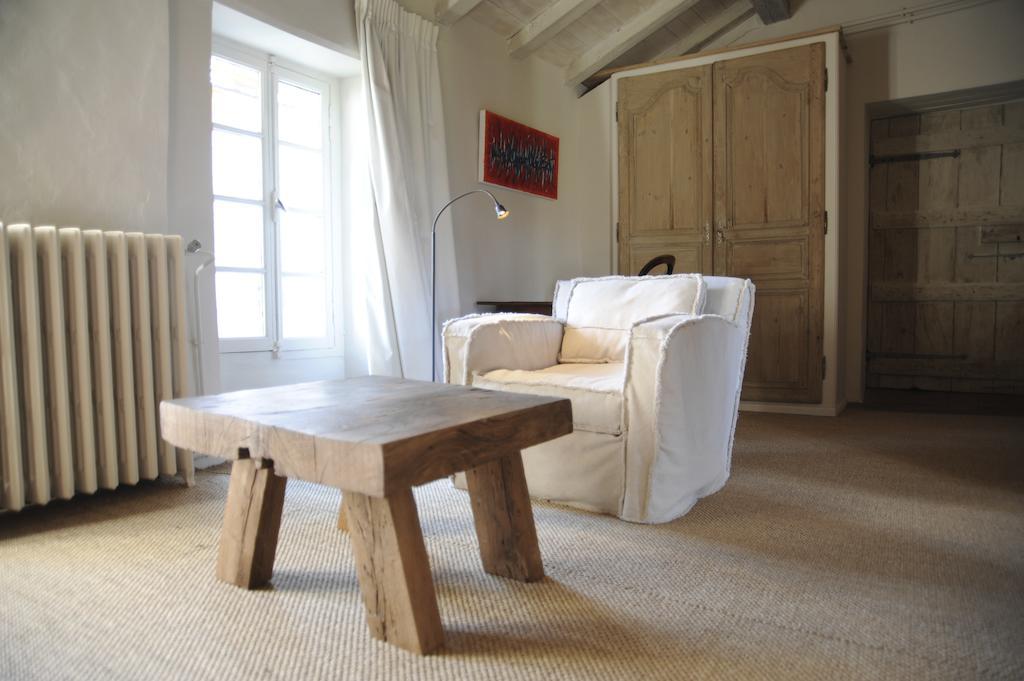 Chateau De Lerse Acomodação com café da manhã Perignac  Quarto foto