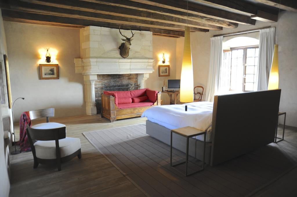 Chateau De Lerse Acomodação com café da manhã Perignac  Quarto foto