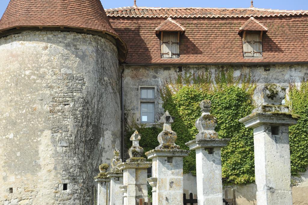 Chateau De Lerse Acomodação com café da manhã Perignac  Exterior foto