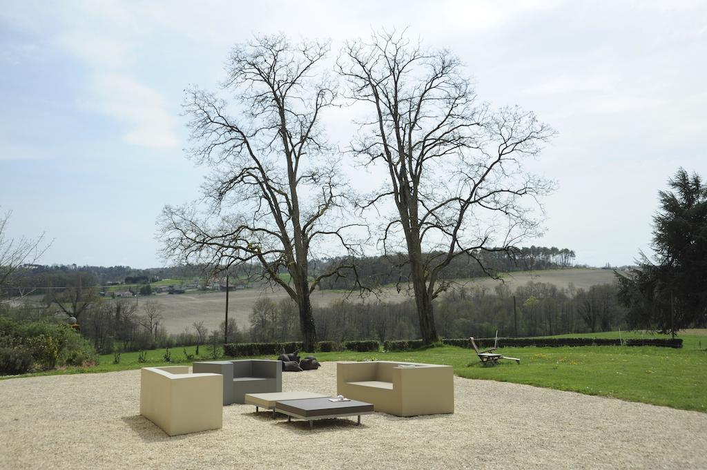 Chateau De Lerse Acomodação com café da manhã Perignac  Exterior foto