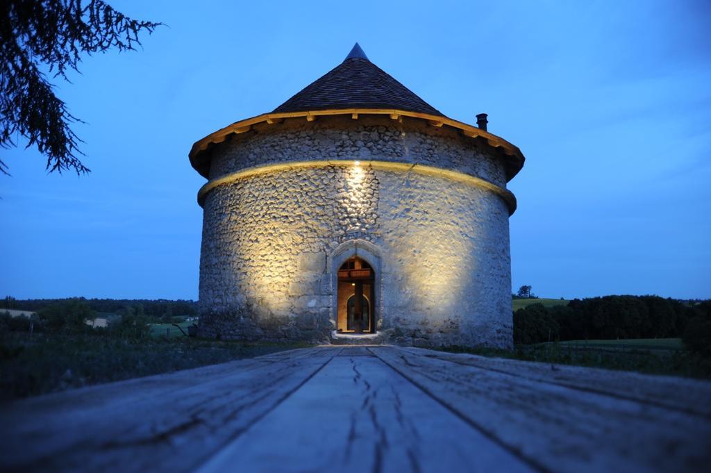 Chateau De Lerse Acomodação com café da manhã Perignac  Quarto foto
