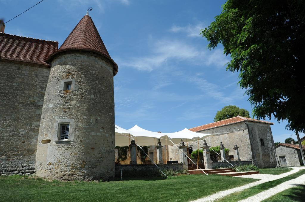 Chateau De Lerse Acomodação com café da manhã Perignac  Exterior foto